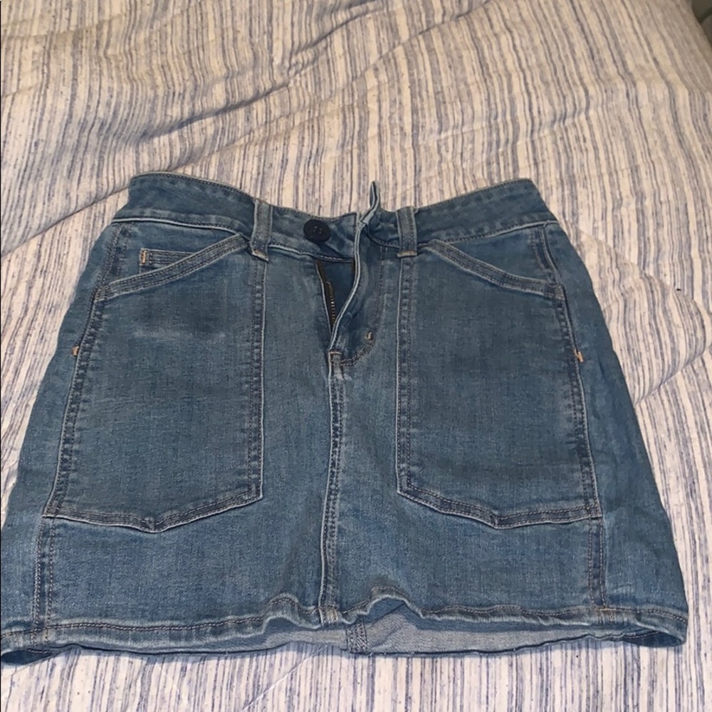 american eagle skirt -